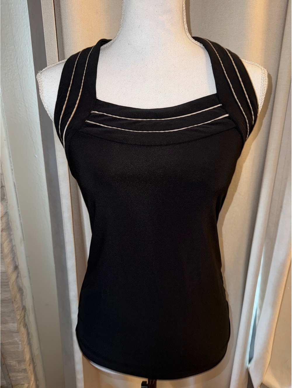 White House Black Market Black Halter Top – Small